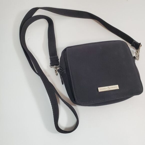 Frankie and Johnnie black crossbody - Picture 1 of 9